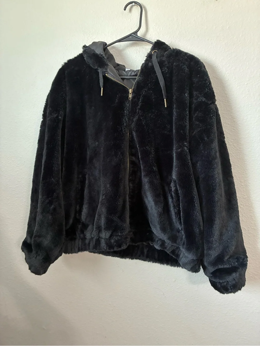 Women’s Time & Tru Black Faux Fur Hooded Zip Jacket
